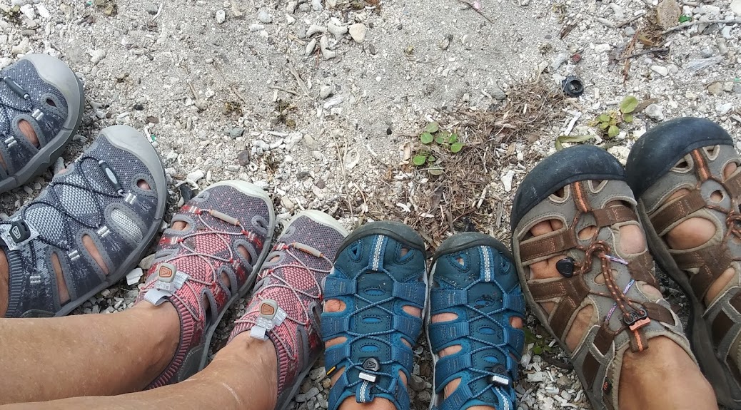 hiking feet in keen's